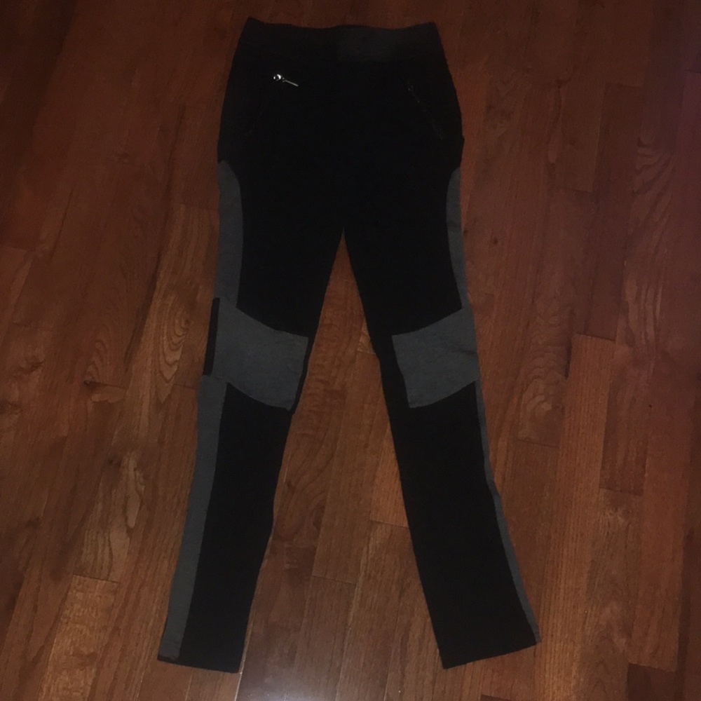 Black leggings